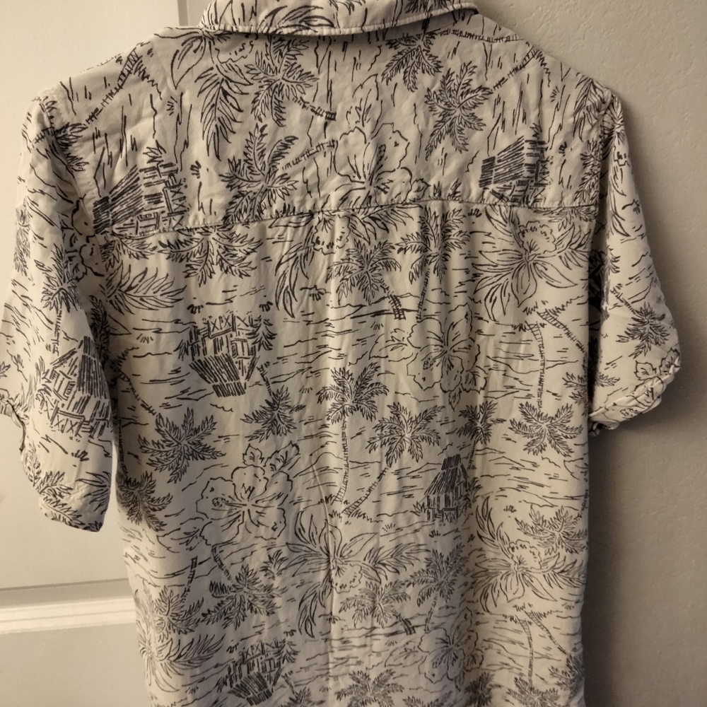 Bundle of 2 shirts๐ง๐ง๐ง๐ง๐ง - Picture 12 of 12